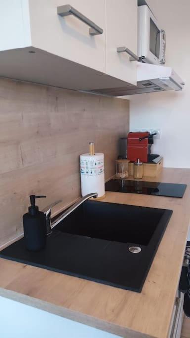 Charmant T1Bis Renove Avec Gout Rodez Exterior photo